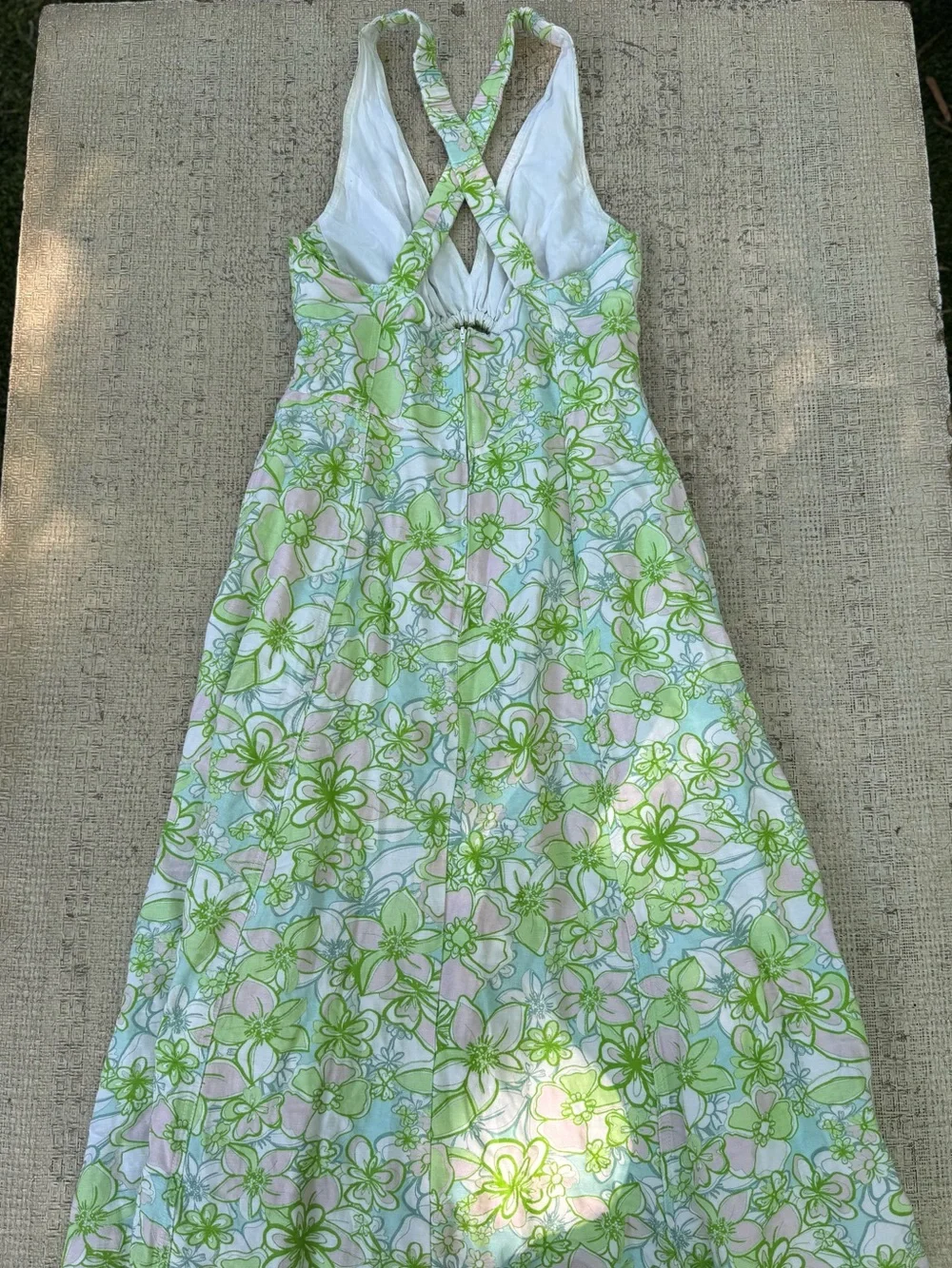 C/MEO Far Away Drop Waist Light Green Floral Midi Dress with Cutout Size Medium - Picture 8 of 8